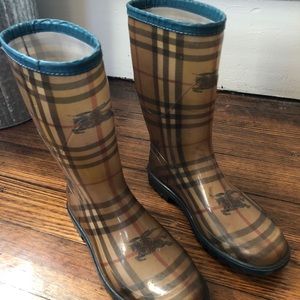 Burberry rain boots. Low